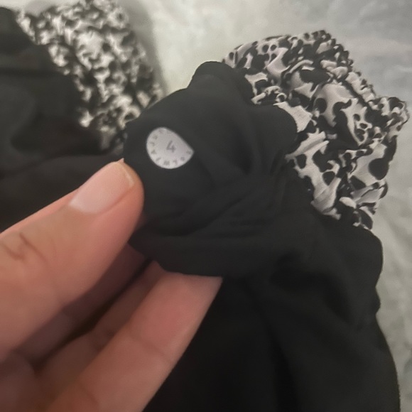 Lululemon - Picture 4 of 4